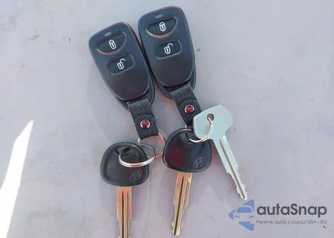 2005 Hyundai Tucson Gls/Lx из США, поврежденный, VIN KM8JN12D85U048840